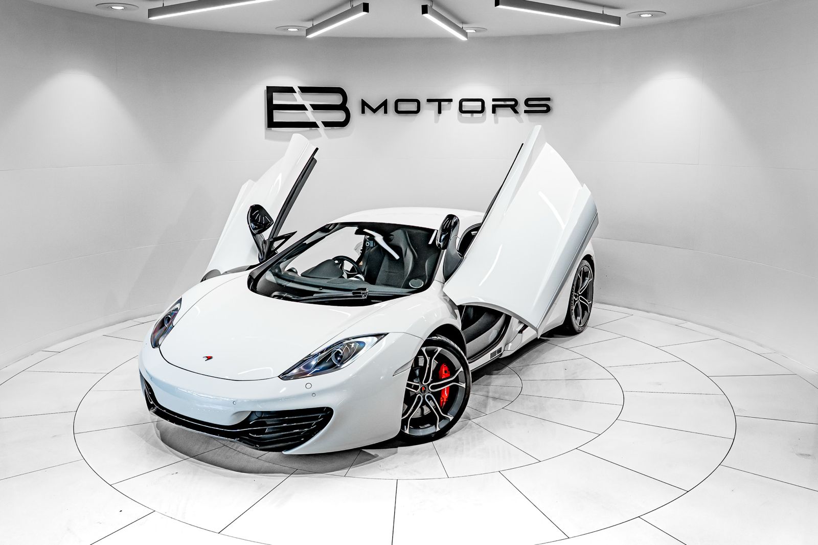 2013 McLaren MP4-12C Coupe, photo 1 of 39