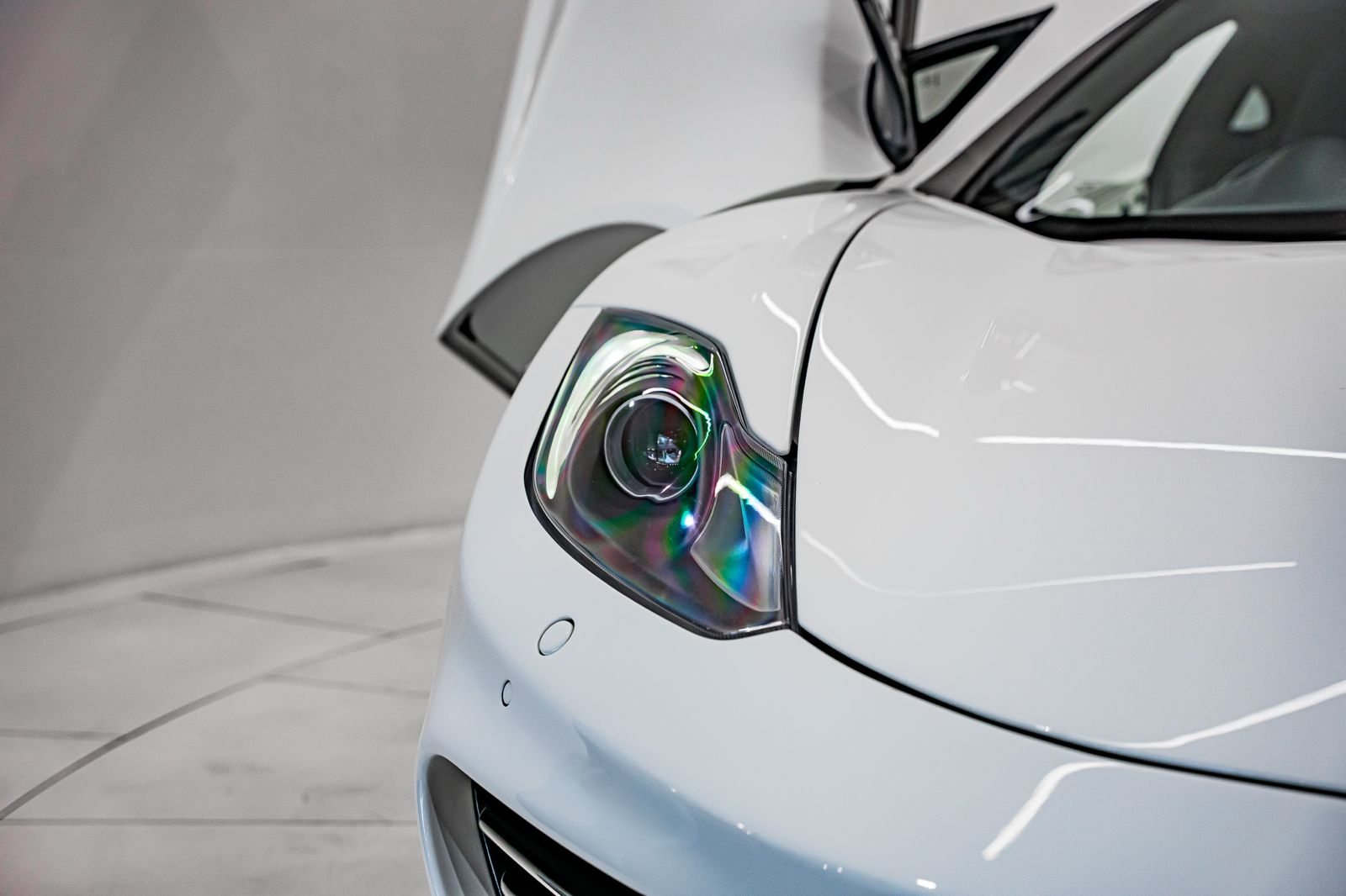 2013 McLaren MP4-12C Coupe, photo 30 of 39
