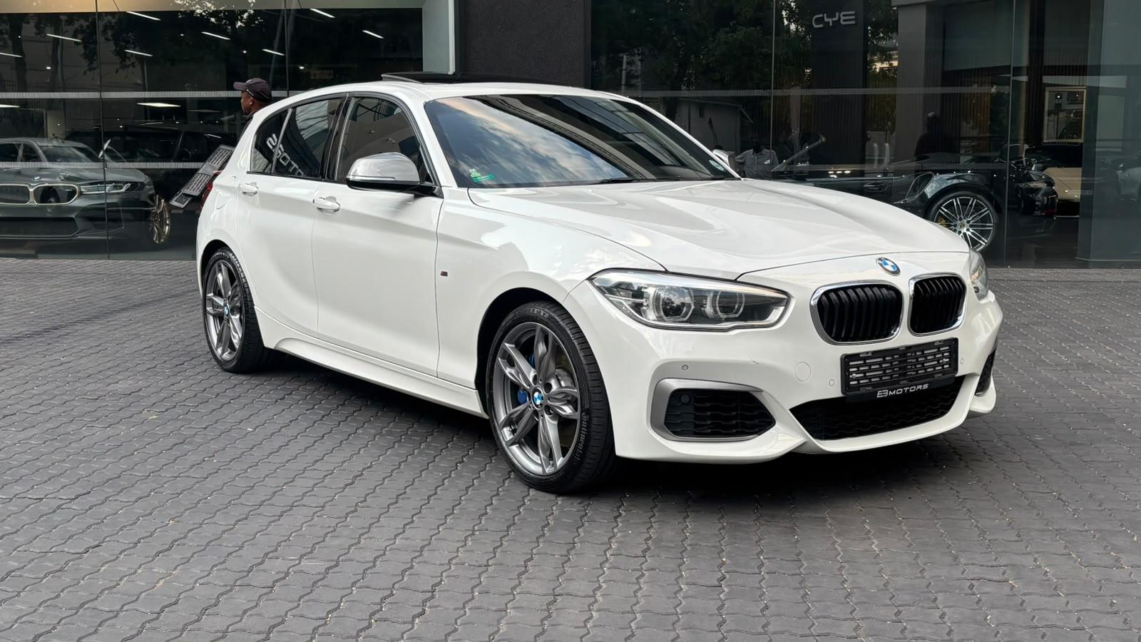 2017 BMW 1 Series M140i 5-Door Sports-Auto, photo 10 of 13