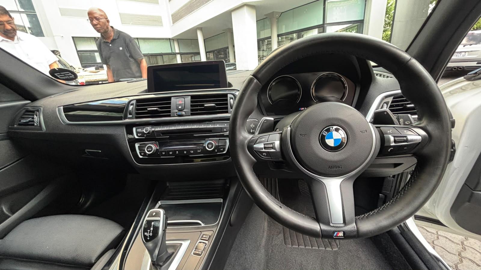 2017 BMW 1 Series M140i 5-Door Sports-Auto, photo 5 of 13