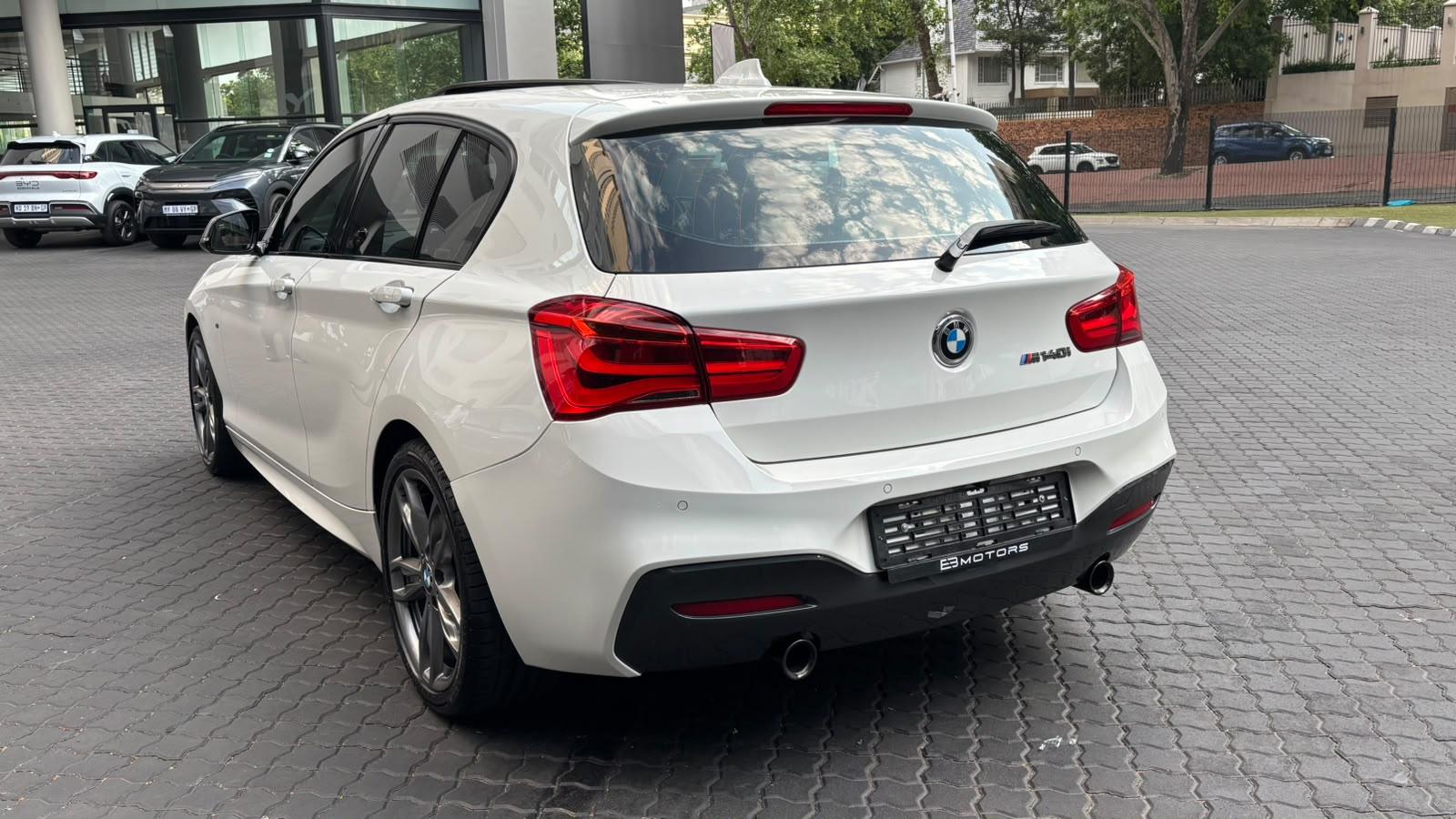 2017 BMW 1 Series M140i 5-Door Sports-Auto, photo 7 of 13