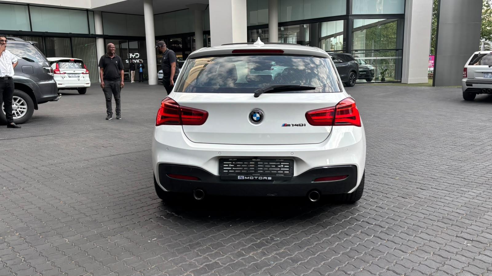 2017 BMW 1 Series M140i 5-Door Sports-Auto, photo 8 of 13