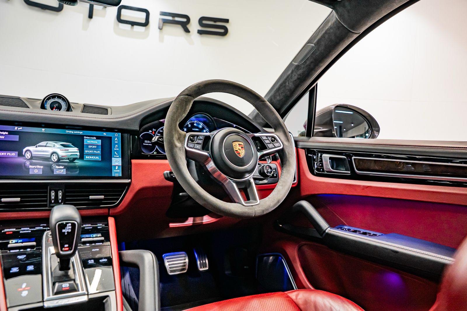 2020 Porsche Cayenne S Coupe, photo 10 of 27