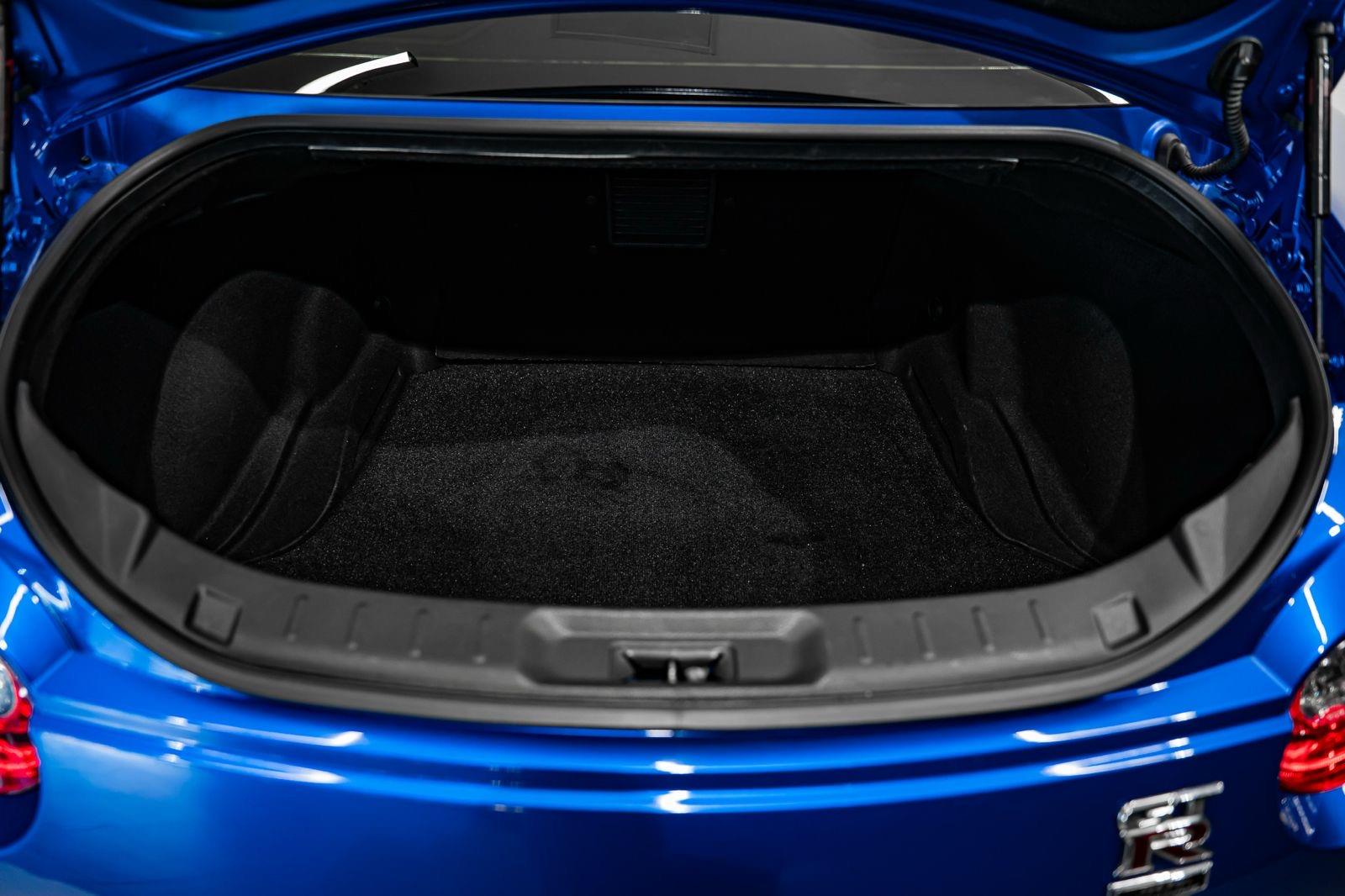 2021 Nissan GT-R 50th Anniversary Edition, photo 33 of 43