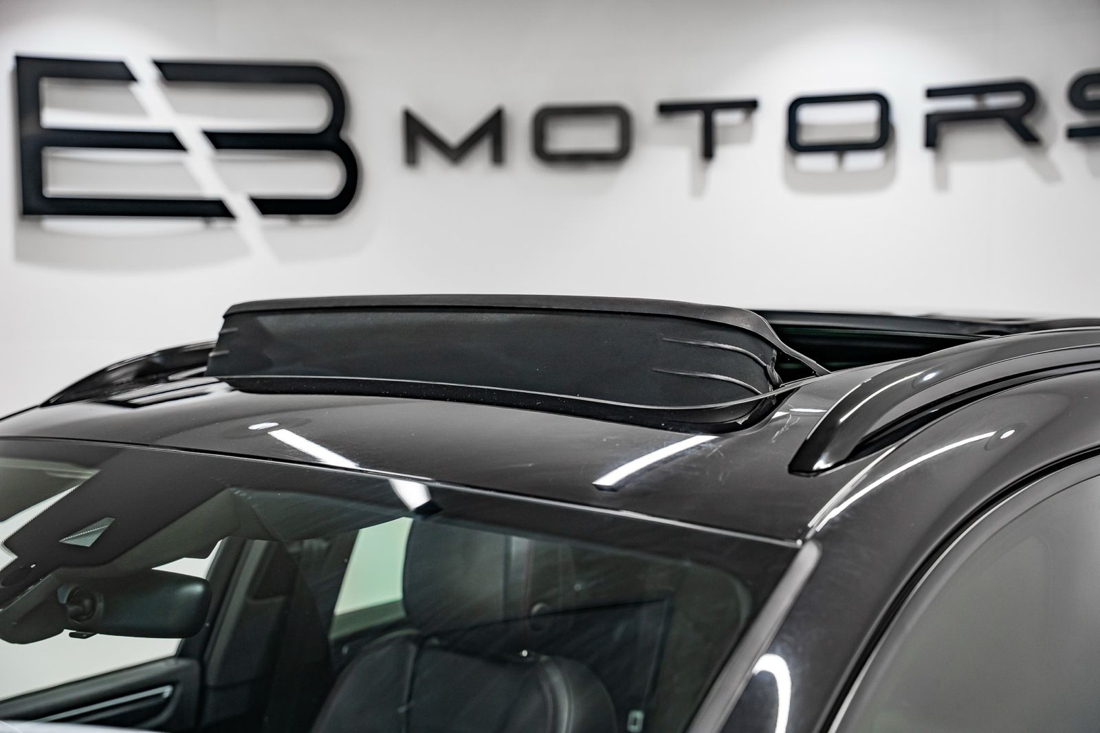 2022 Porsche Macan Macan, photo 18 of 22