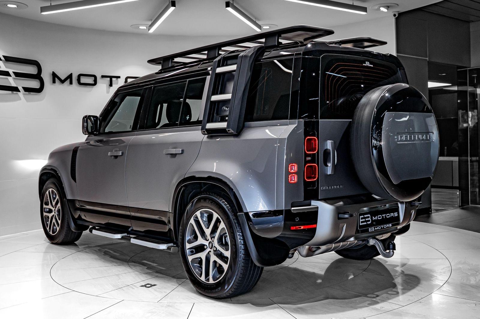 2023 Land Rover Defender 110 D300 X-Dynamic SE, photo 17 of 28