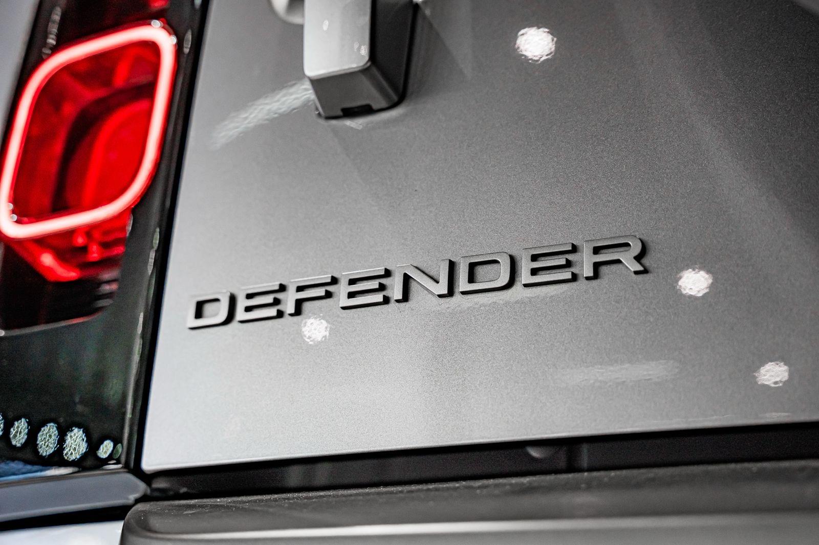2023 Land Rover Defender 110 D300 X-Dynamic SE, photo 25 of 28