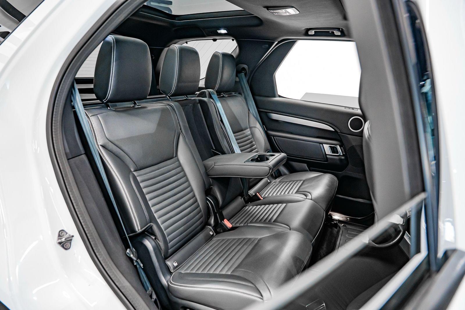 2023 Land Rover Discovery D300 R-Dynamic SE, photo 9 of 24