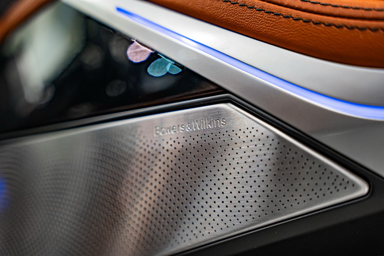 2024 BMW X5 M60i xDrive M Sport Pro, photo 20 of 33