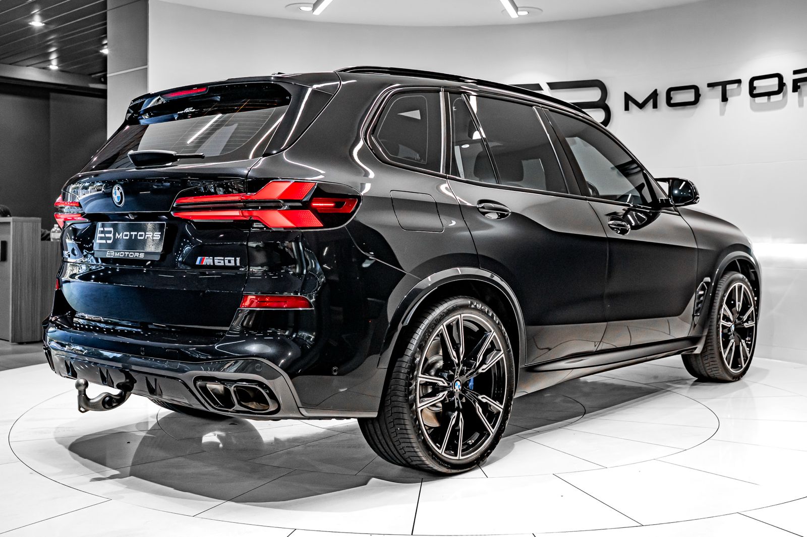 2024 BMW X5 M60i xDrive M Sport Pro, photo 10 of 33