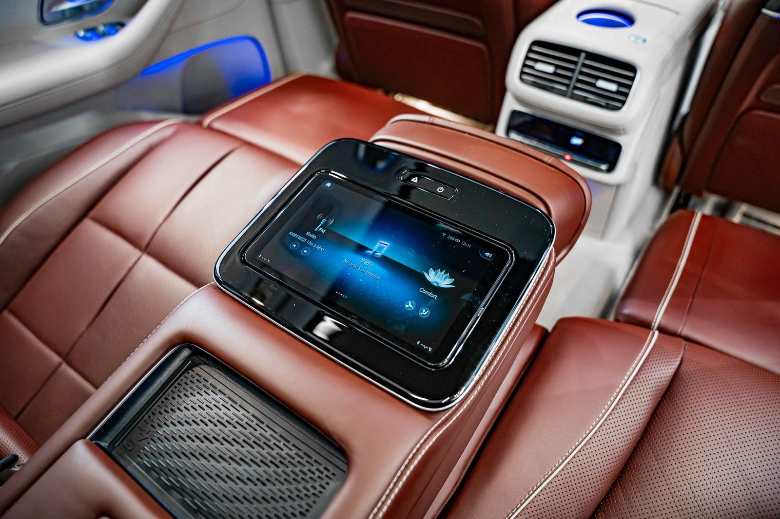 2024 Mercedes-Maybach GLS GLS600, photo 11 of 30