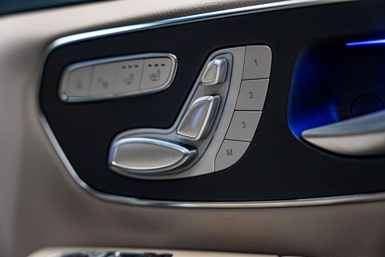 2026 Mercedes-Benz V-Class V300d Exclusive, photo 11 of 27
