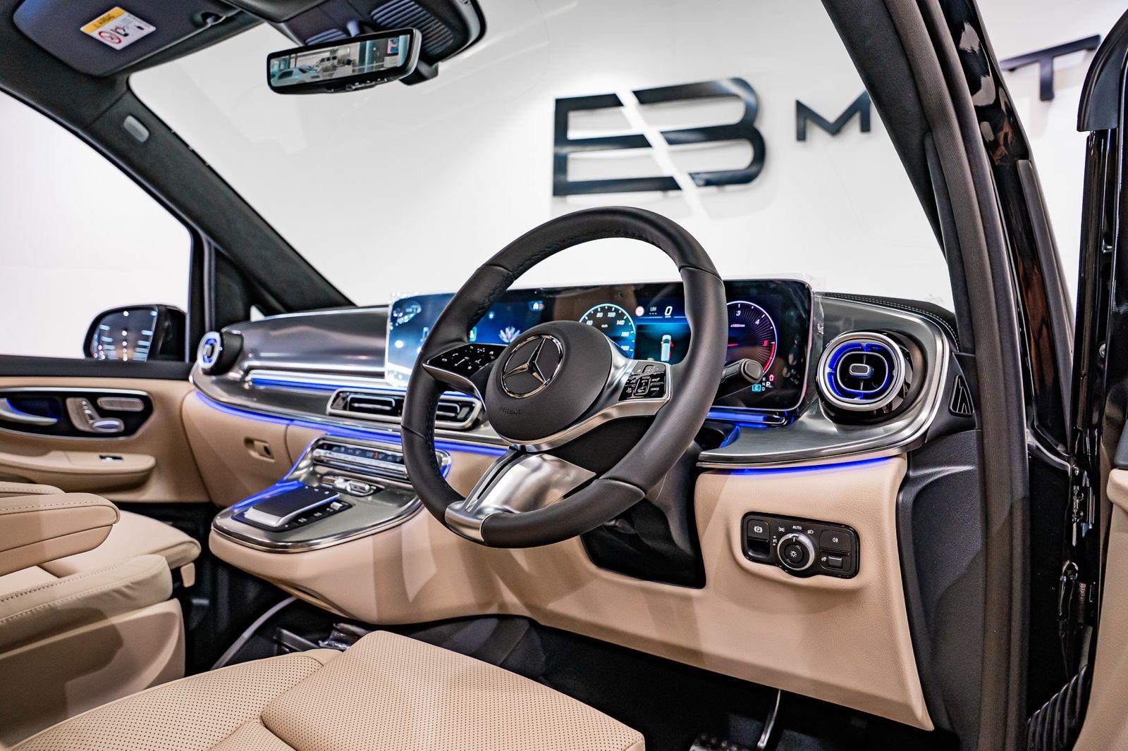 2026 Mercedes-Benz V-Class V300d Exclusive, photo 23 of 33